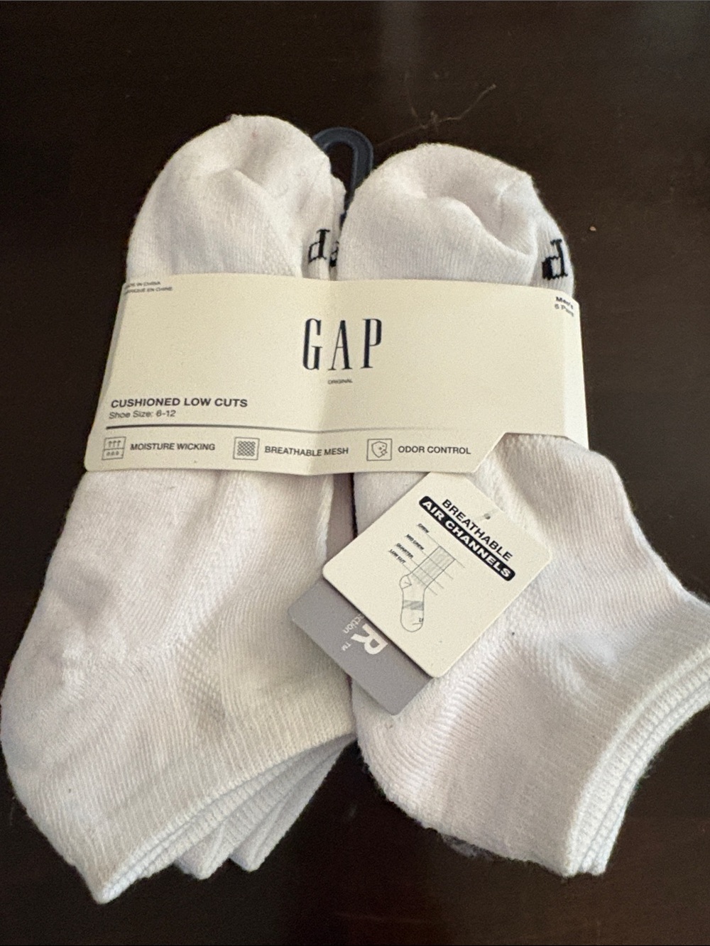 GAP Men's (unisex) White Cushioned Low-Cut Athletic Socks - Pack